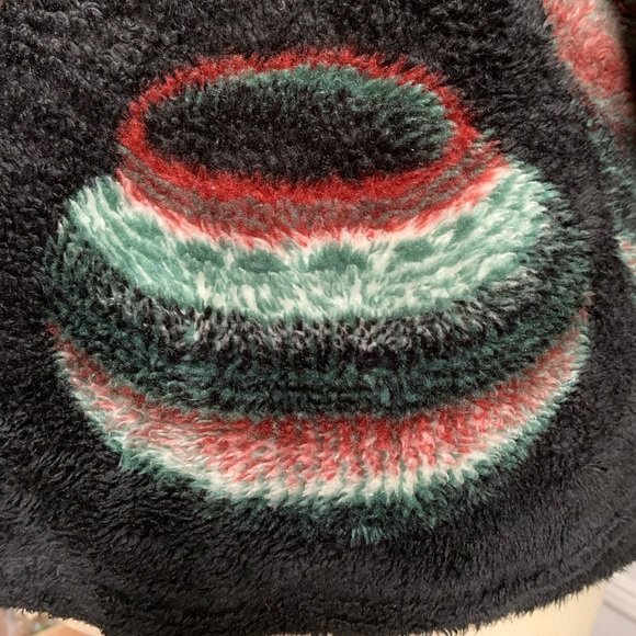 Vintage Decorated Vases Fleece Jacket - Picture 2 of 9